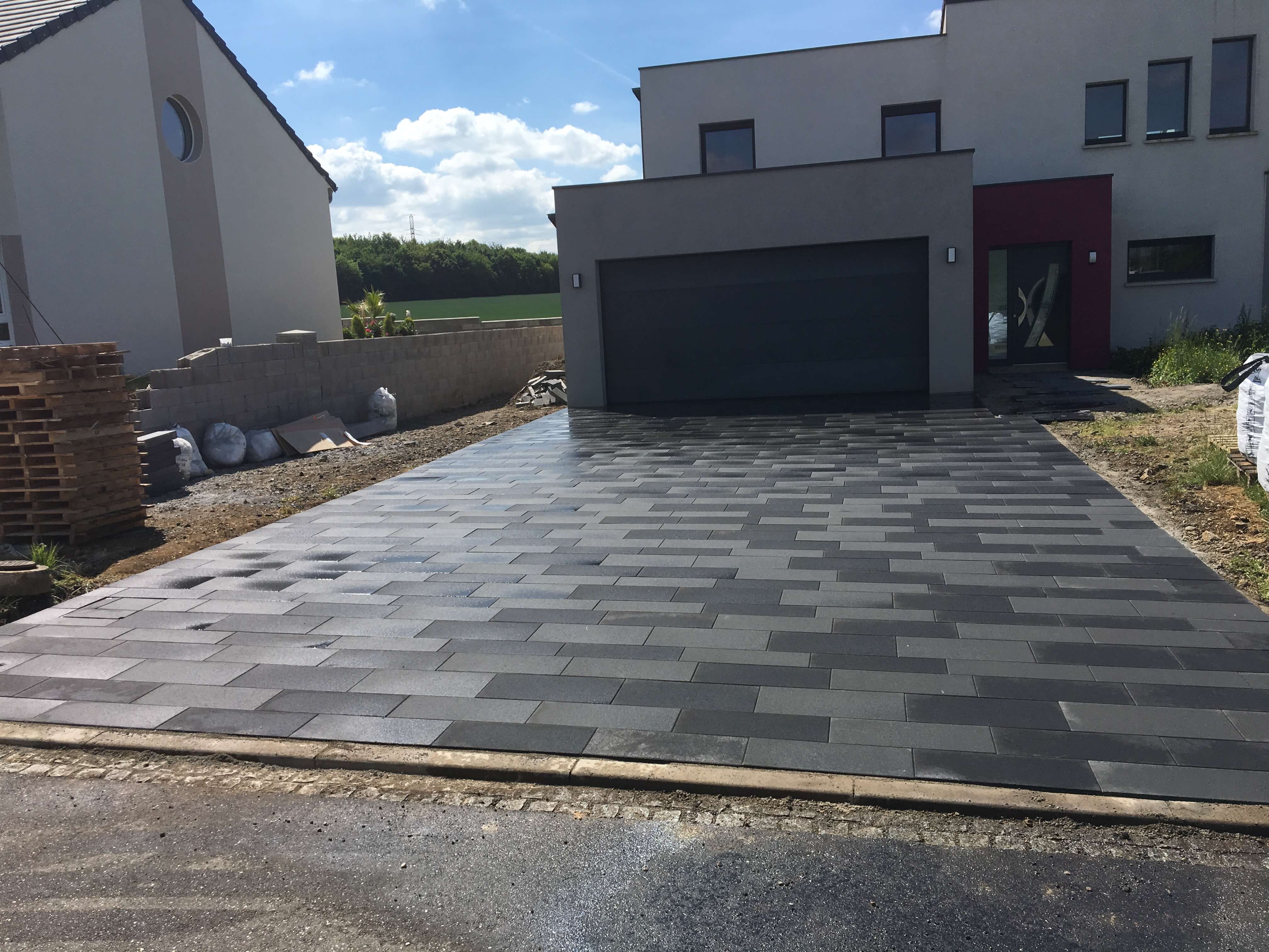 Entrée de garage en pavé Mégategel 