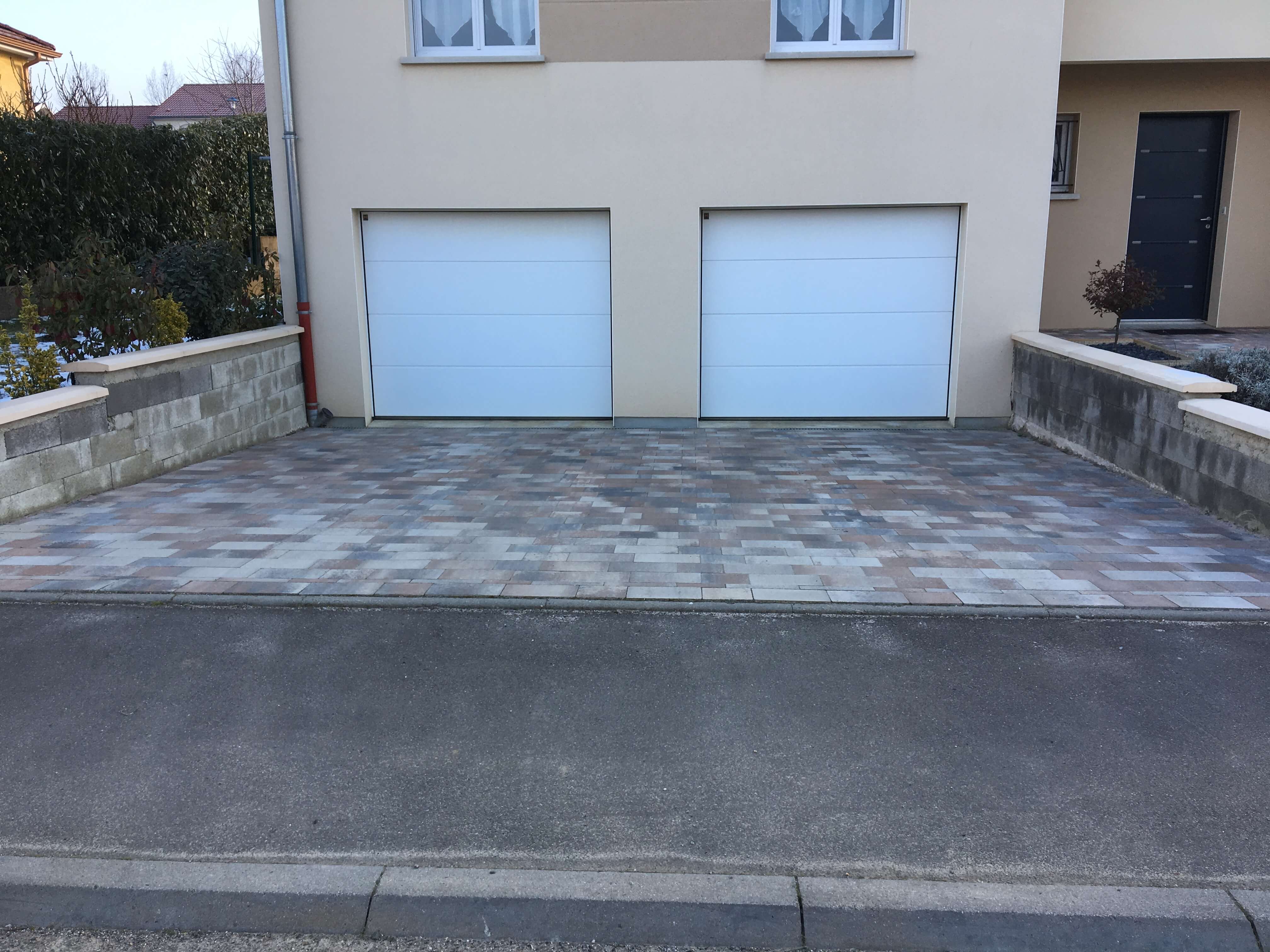 Entrée de garage en pavés Antiquita